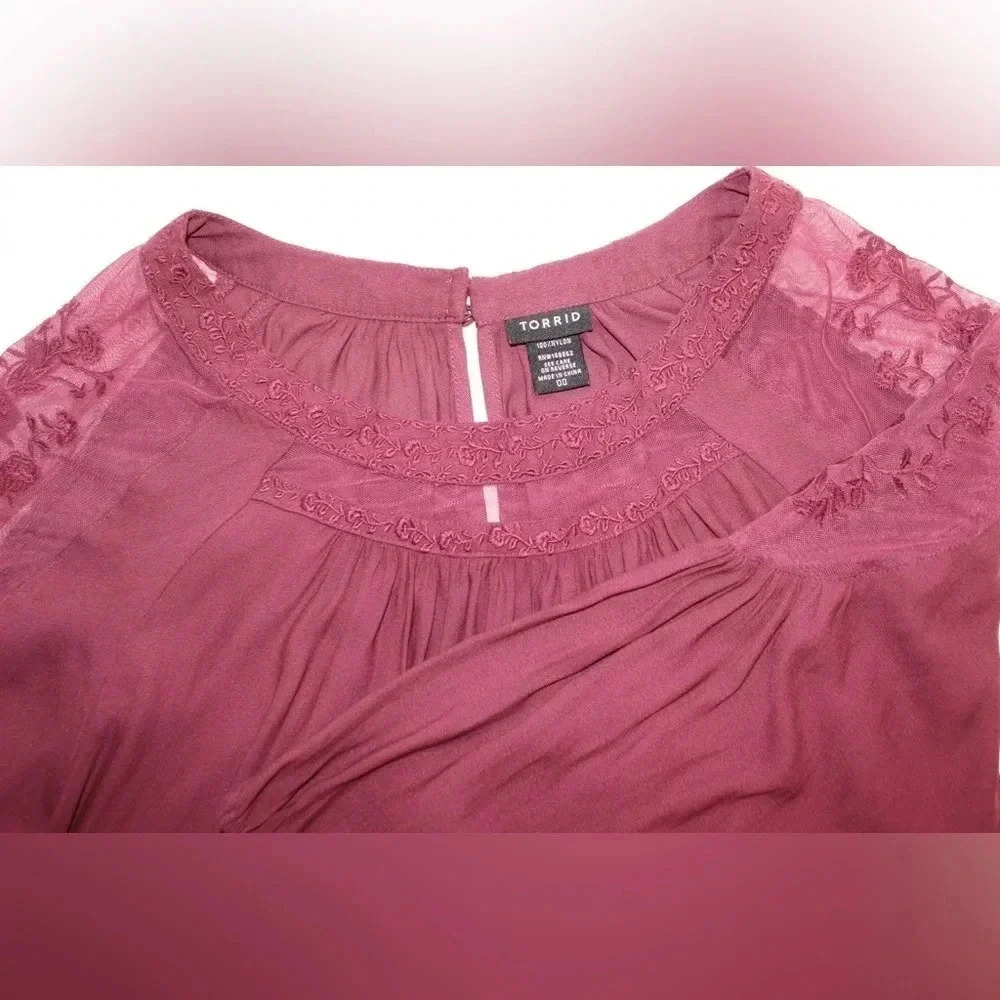 Women’s Torrid Sheer 3/4 Long Sleeve Floral Keyhole Lightweight Blouse Size 00